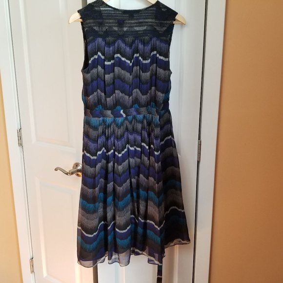 Diane Von Furstenberg Bali Silk Wrap Dress Size 6 - Picture 5 of 9